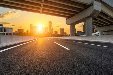 a类玉镯一般什么价位 a类翡翠市场价一般多少