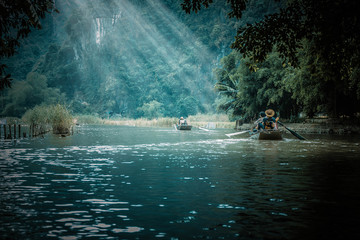 梦见自己捞鱼捞泥鳅好不好